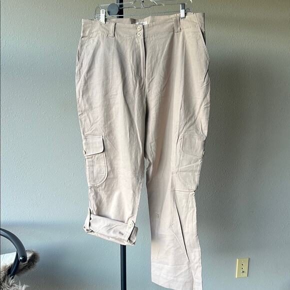 NWOT TravelSmith Women’s Linen Beige Cargo Pants w/Tabbed Roll Up Legs - size 18 - Picture 1 of 11